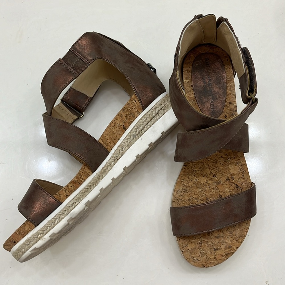 Adrienne Vittadini sandals